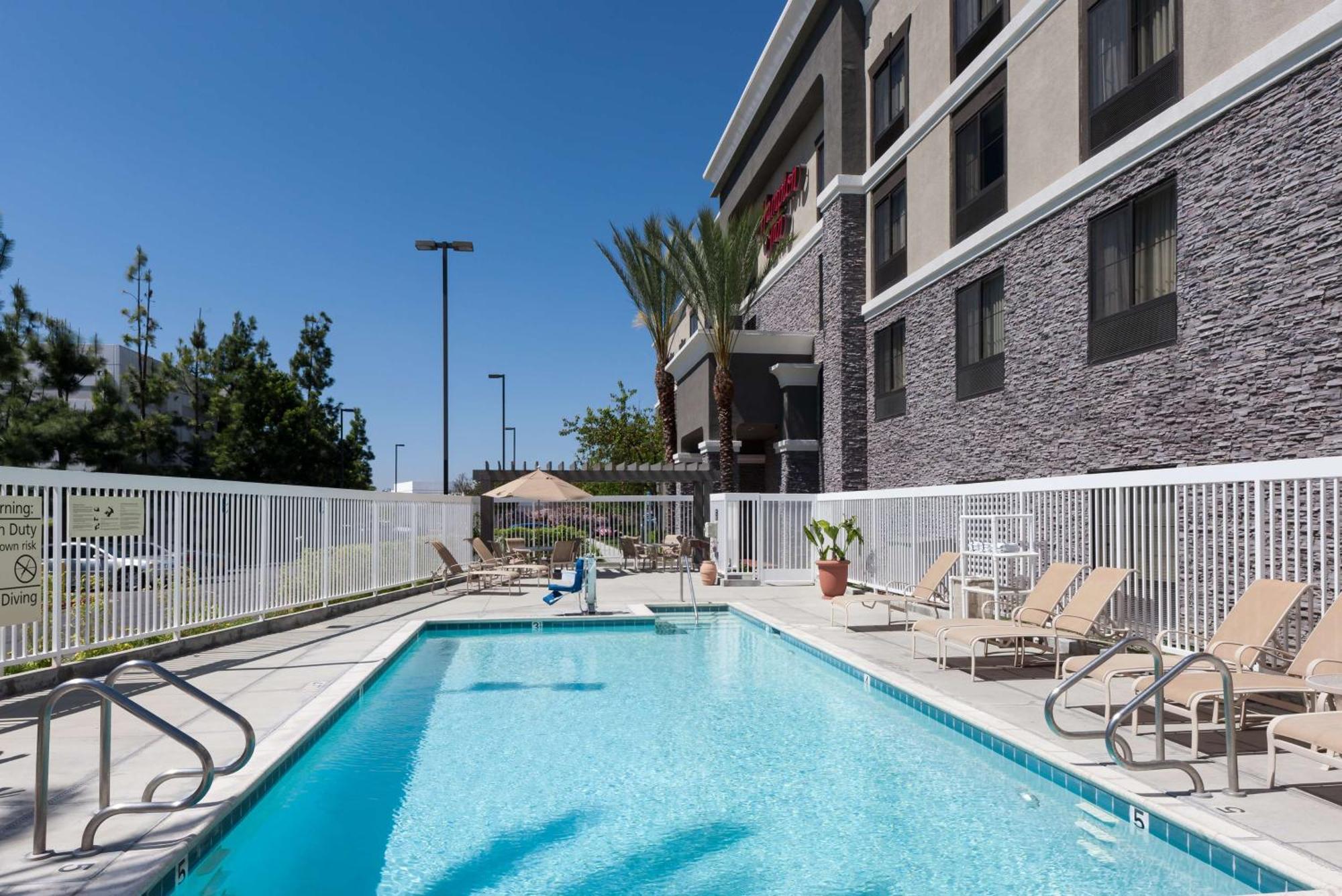 Hampton Inn Los Angeles Orange County Cypress Esterno foto